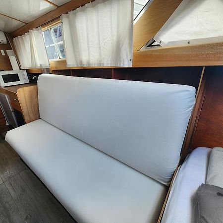 Floating In The Sea Hotel Sant Adria de Besos Exterior photo
